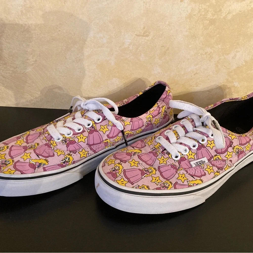 Vans Women's Nintendo Princess Peach Graphic Sneakers - Picture 2 of 6